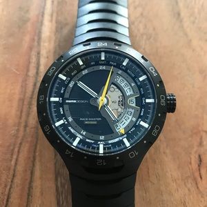 Momo design race master men’s watch